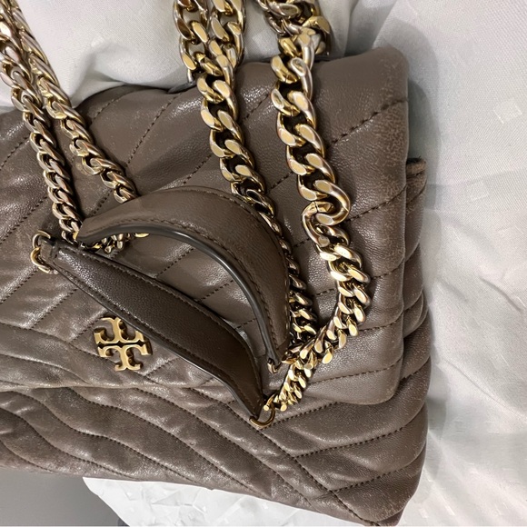 Tory Burch Kira Chevron Convertible Shoulder Bag - Picture 8 of 12